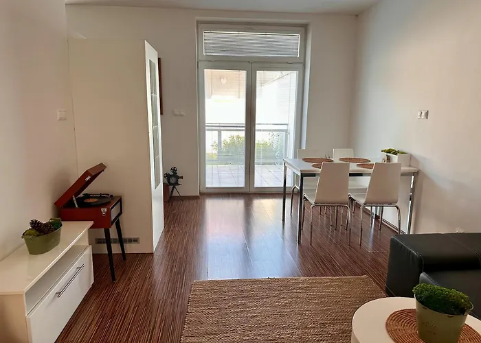 S Terasou Jako Doma I Mimo Domov Apartamento